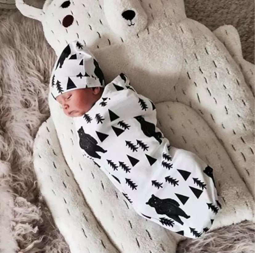 Grizzly Jungle swaddle and Beanie Set